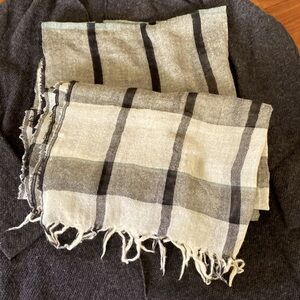Eileen Fisher scarf, 100% virgin wool
